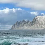 Yttersia Base Hotel Senja