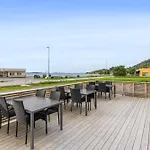 Yttersia Base Hotel Senja