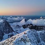 Hotel Yttersia Base Senja