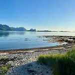 Hotel Yttersia Base Senja