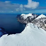 Yttersia Base * Senja