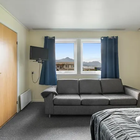 Hotel Yttersia Base Senja