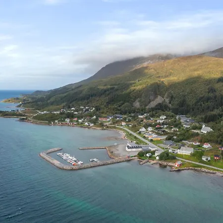 Hotel Yttersia Base Senja