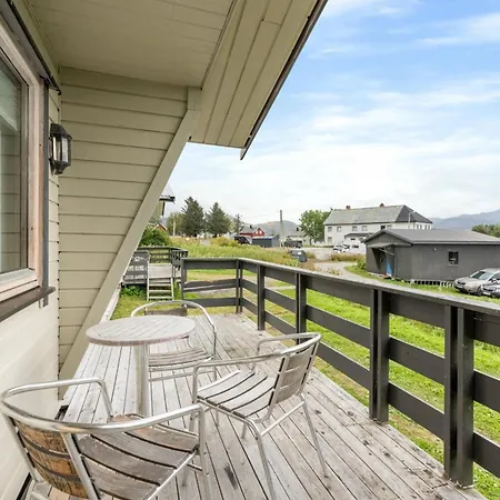 Hotel Yttersia Base *