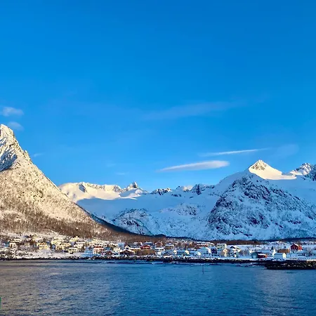 Hotel Yttersia Base *