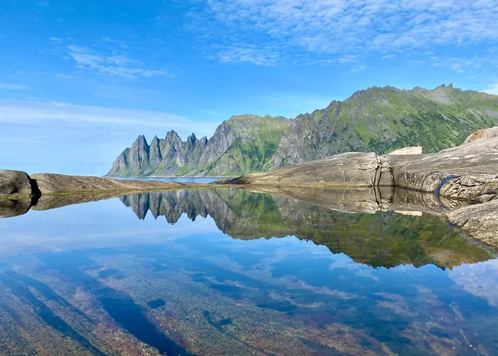 Yttersia Base Senja
