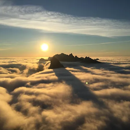 מלון Yttersia Base *