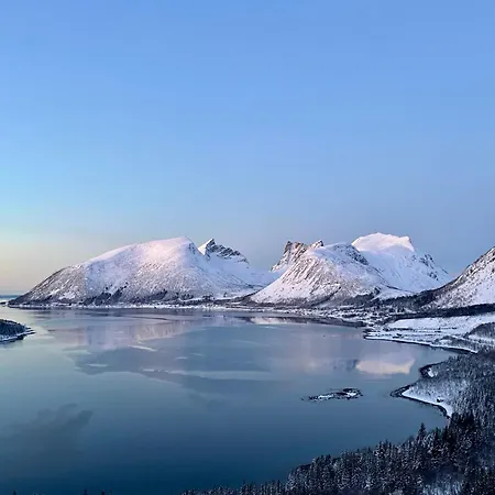 Yttersia Base * Senja