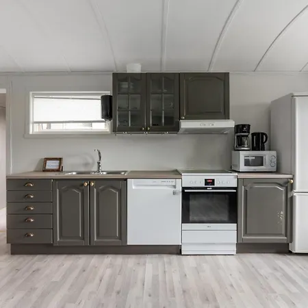 מלון Yttersia Base