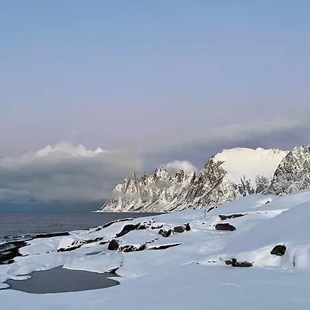 Yttersia Base Senja